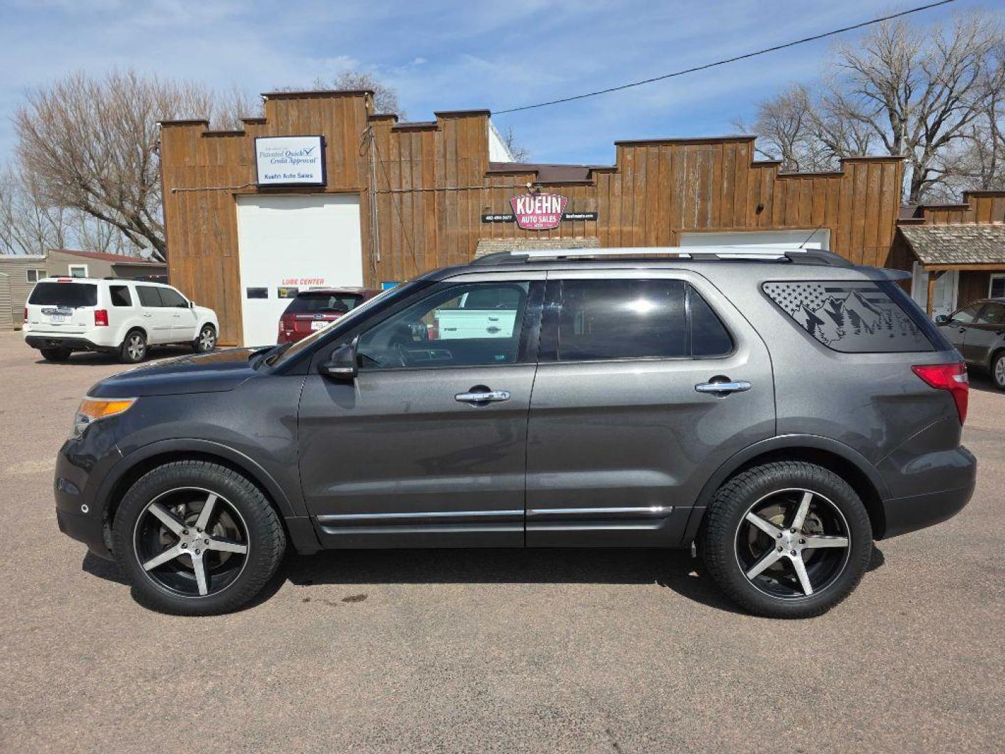 2015 GREY FORD EXPLORER LIMITED (1FM5K8F87FG) with an 3.5L engine, Automatic transmission, located at 495 Old Highway 20 West, South Sioux City, NE, 68776, (402) 494-2677, 42.458408, -96.443512 - Photo#1