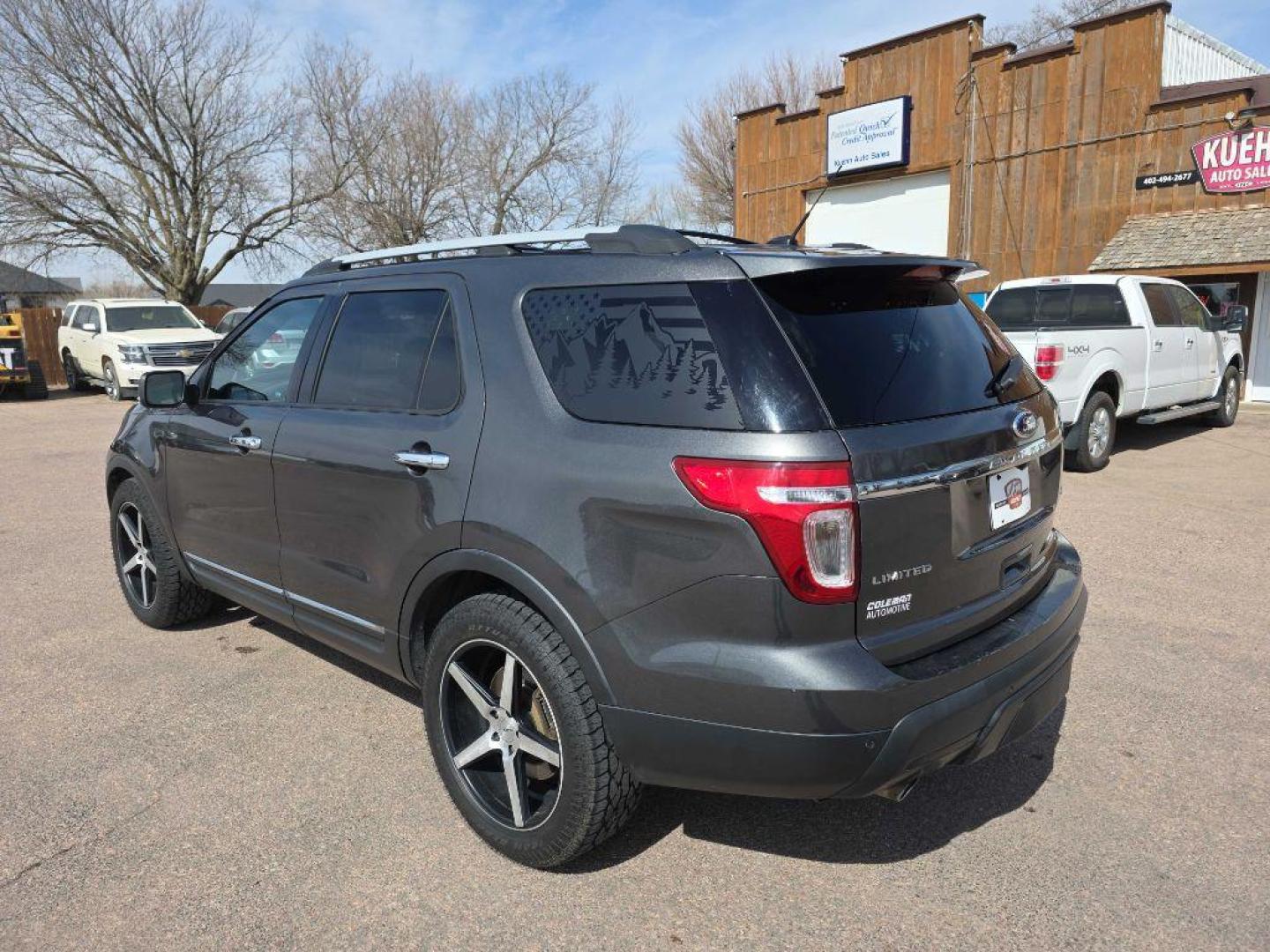 2015 GREY FORD EXPLORER LIMITED (1FM5K8F87FG) with an 3.5L engine, Automatic transmission, located at 495 Old Highway 20 West, South Sioux City, NE, 68776, (402) 494-2677, 42.458408, -96.443512 - Photo#2