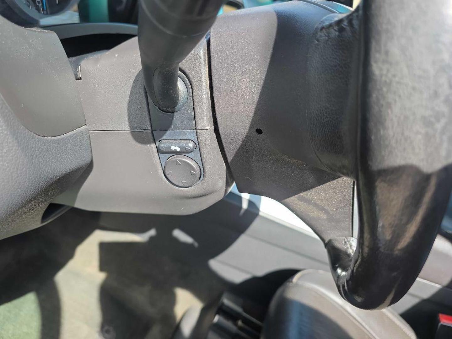 2015 GREY FORD EXPLORER LIMITED (1FM5K8F87FG) with an 3.5L engine, Automatic transmission, located at 495 Old Highway 20 West, South Sioux City, NE, 68776, (402) 494-2677, 42.458408, -96.443512 - Photo#6