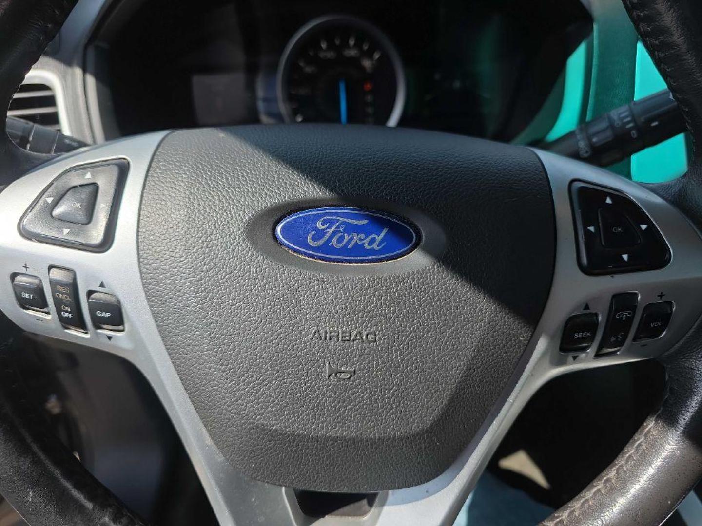 2015 GREY FORD EXPLORER LIMITED (1FM5K8F87FG) with an 3.5L engine, Automatic transmission, located at 495 Old Highway 20 West, South Sioux City, NE, 68776, (402) 494-2677, 42.458408, -96.443512 - Photo#12