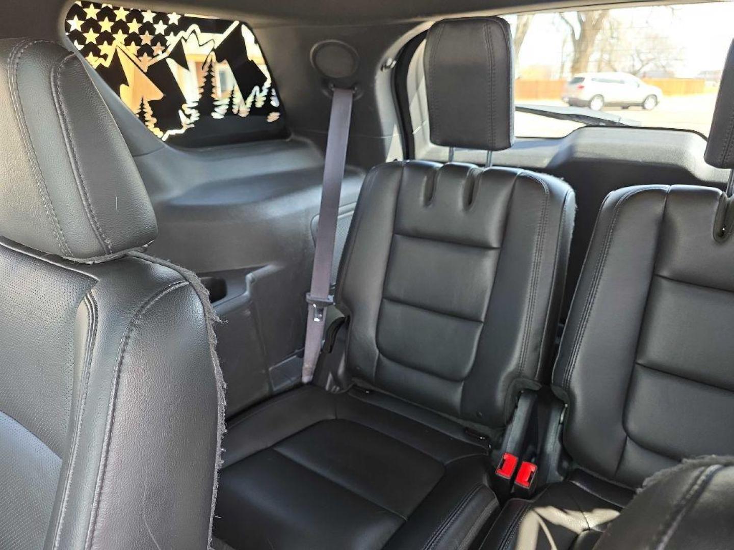 2015 GREY FORD EXPLORER LIMITED (1FM5K8F87FG) with an 3.5L engine, Automatic transmission, located at 495 Old Highway 20 West, South Sioux City, NE, 68776, (402) 494-2677, 42.458408, -96.443512 - Photo#18