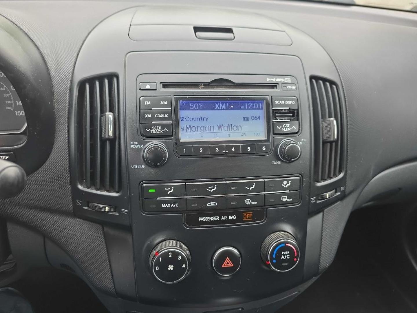 2011 WHITE HYUNDAI ELANTRA TOURING GLS (KMHDC8AE1BU) with an 2.0L engine, Automatic transmission, located at 495 Old Highway 20 West, South Sioux City, NE, 68776, (402) 494-2677, 42.458408, -96.443512- Photo#10