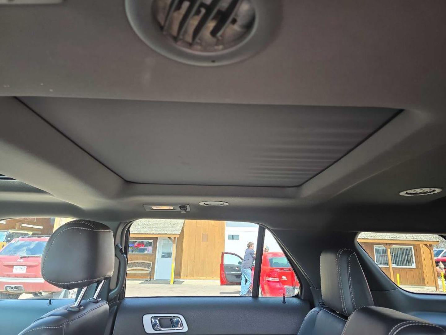 2015 BLACK FORD EXPLORER SPORT (1FM5K8GT2FG) with an 3.5L engine, Automatic transmission, located at 495 Old Highway 20 West, South Sioux City, NE, 68776, (402) 494-2677, 42.458408, -96.443512 - Photo#8