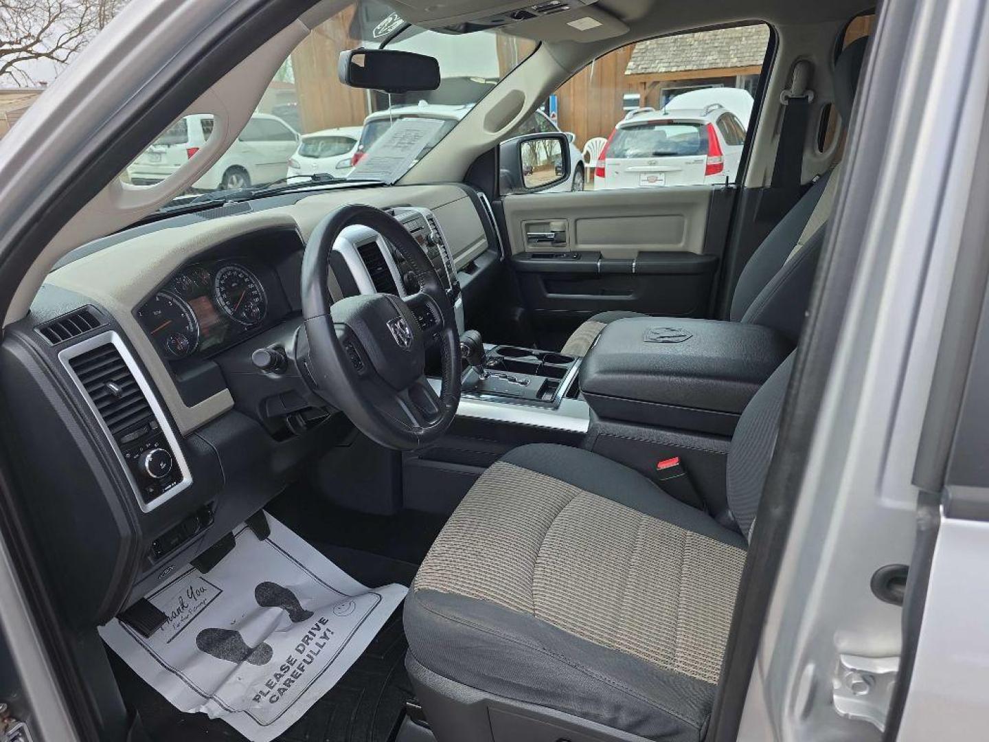 2012 SILVER DODGE RAM 1500 SLT (1C6RD7LT3CS) with an 5.7L engine, Automatic transmission, located at 495 Old Highway 20 West, South Sioux City, NE, 68776, (402) 494-2677, 42.458408, -96.443512 - Photo#7