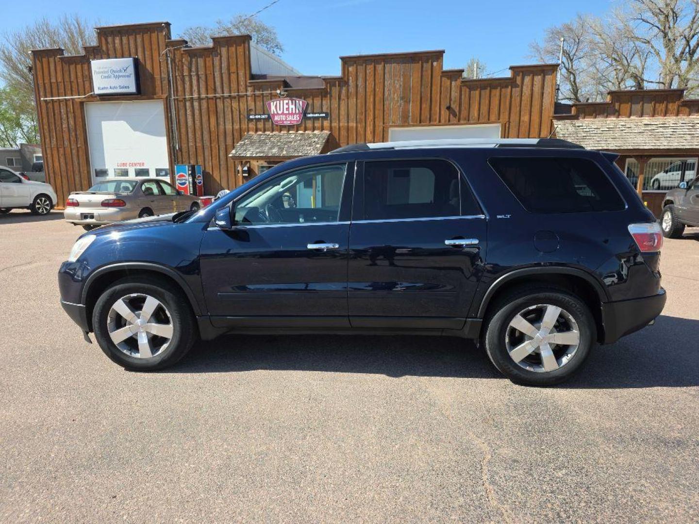 2012 BLUE GMC ACADIA SLT-1 (1GKKVREDXCJ) with an 3.6L engine, Automatic transmission, located at 495 Old Highway 20 West, South Sioux City, NE, 68776, (402) 494-2677, 42.458408, -96.443512 - Photo#1