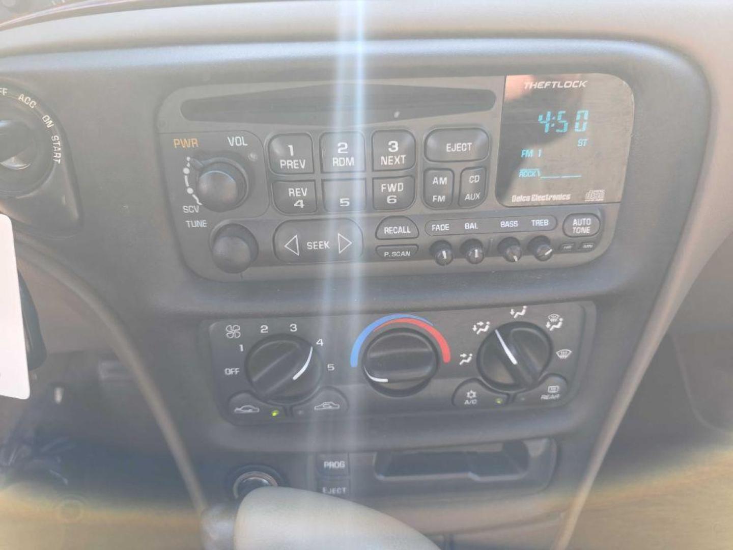 2000 TAN CHEVROLET MALIBU LS (1G1NE52J7Y6) with an 3.1L engine, Automatic transmission, located at 495 Old Highway 20 West, South Sioux City, NE, 68776, (402) 494-2677, 42.458408, -96.443512- Photo#9