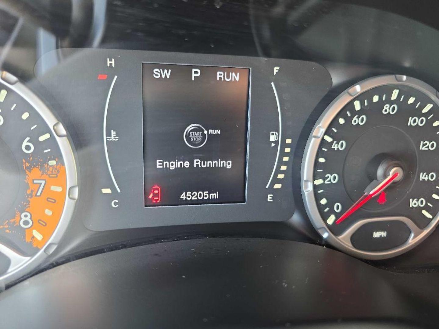 2015 SILVER JEEP RENEGADE LATITUDE (ZACCJABT0FP) with an 2.4L engine, Automatic transmission, located at 495 Old Highway 20 West, South Sioux City, NE, 68776, (402) 494-2677, 42.458408, -96.443512- Photo#13