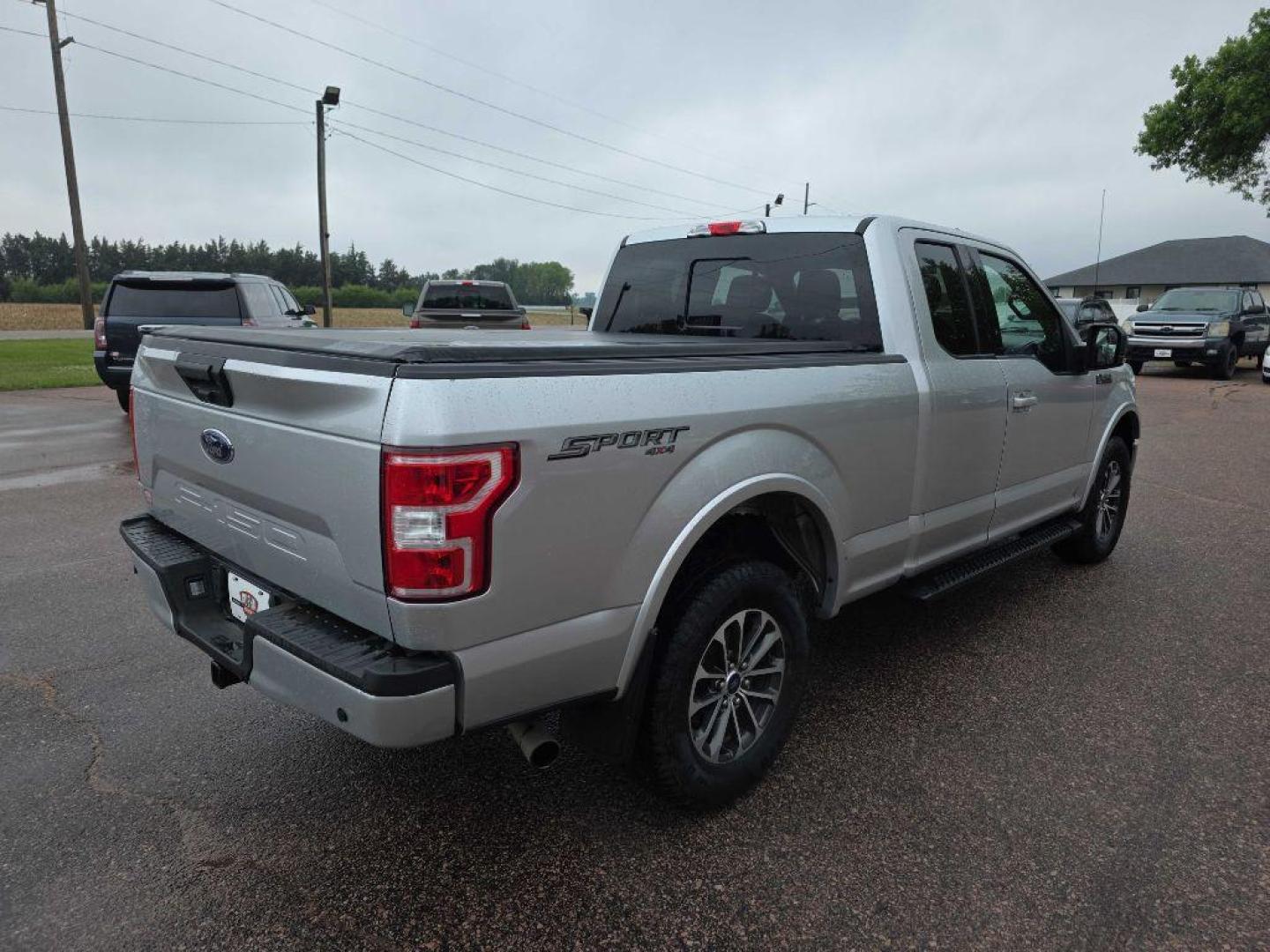 2019 SILVER FORD F150 SUPER CAB (1FTFX1E57KK) with an 5.0L engine, Automatic transmission, located at 495 Old Highway 20 West, South Sioux City, NE, 68776, (402) 494-2677, 42.458408, -96.443512 - Photo#3