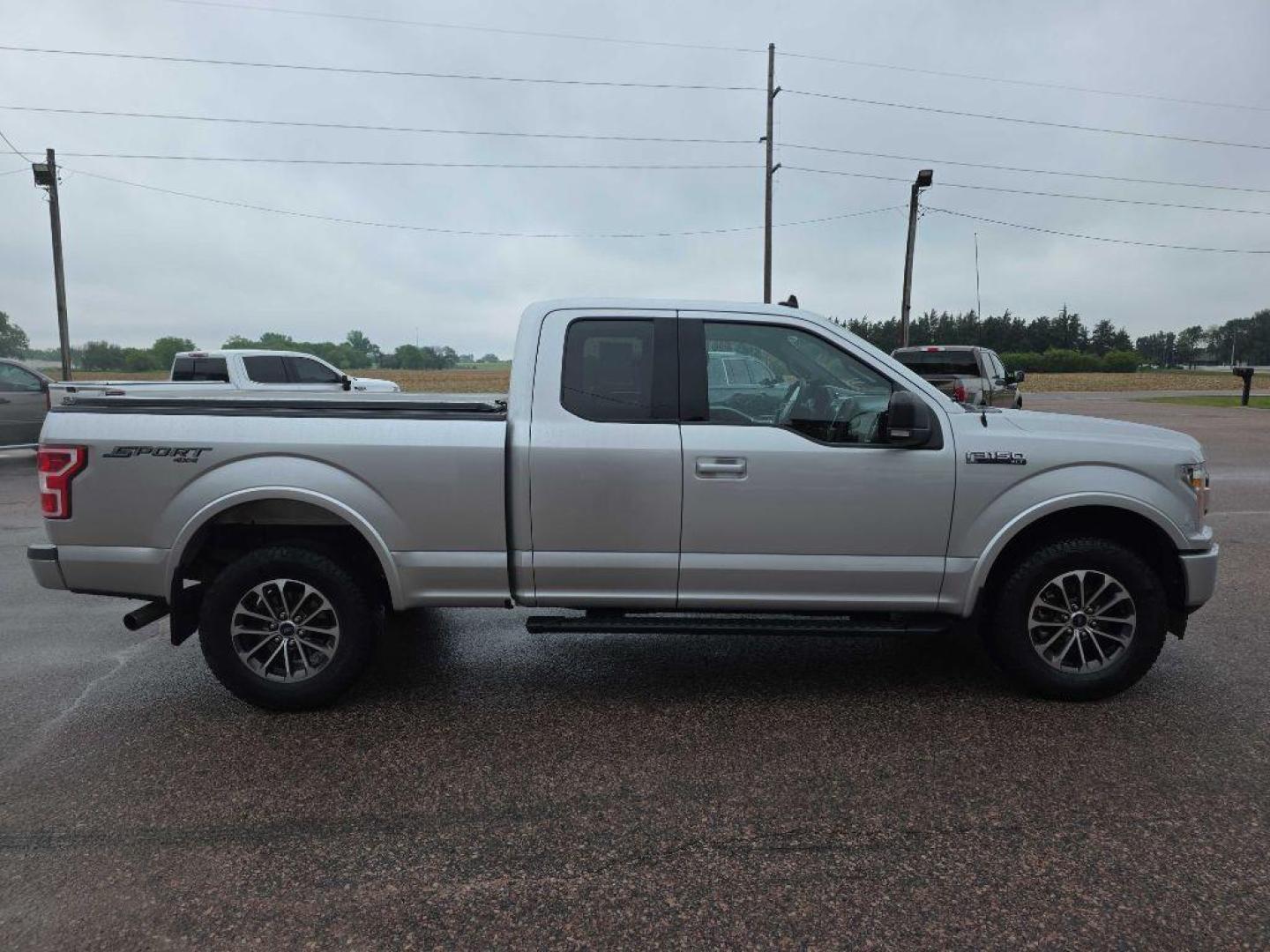 2019 SILVER FORD F150 SUPER CAB (1FTFX1E57KK) with an 5.0L engine, Automatic transmission, located at 495 Old Highway 20 West, South Sioux City, NE, 68776, (402) 494-2677, 42.458408, -96.443512 - Photo#4