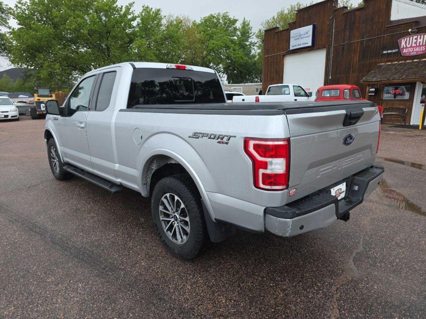 2019 SILVER FORD F150 SUPER CAB (1FTFX1E57KK) with an 5.0L engine, Automatic transmission, located at 495 Old Highway 20 West, South Sioux City, NE, 68776, (402) 494-2677, 42.458408, -96.443512 - Photo#2