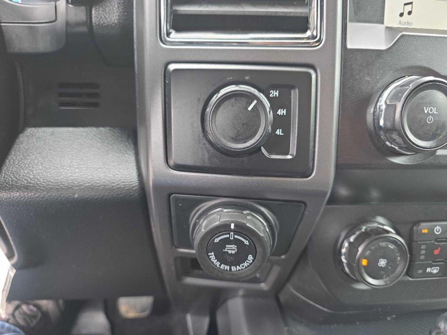 2019 SILVER FORD F150 SUPER CAB (1FTFX1E57KK) with an 5.0L engine, Automatic transmission, located at 495 Old Highway 20 West, South Sioux City, NE, 68776, (402) 494-2677, 42.458408, -96.443512 - Photo#10