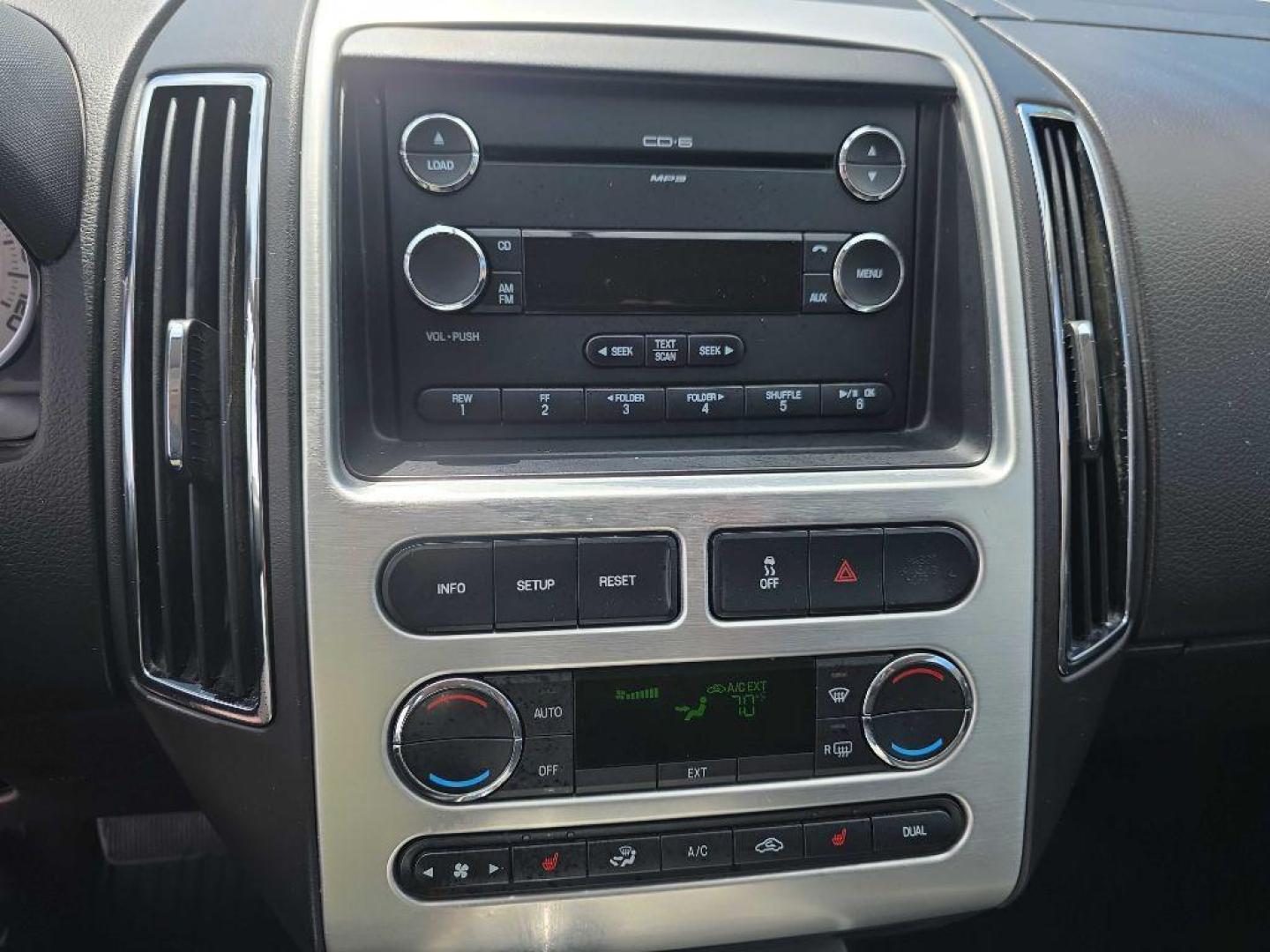 2010 WHITE FORD EDGE LIMITED (2FMDK3KC6AB) with an 3.5L engine, Automatic transmission, located at 495 Old Highway 20 West, South Sioux City, NE, 68776, (402) 494-2677, 42.458408, -96.443512 - Photo#10