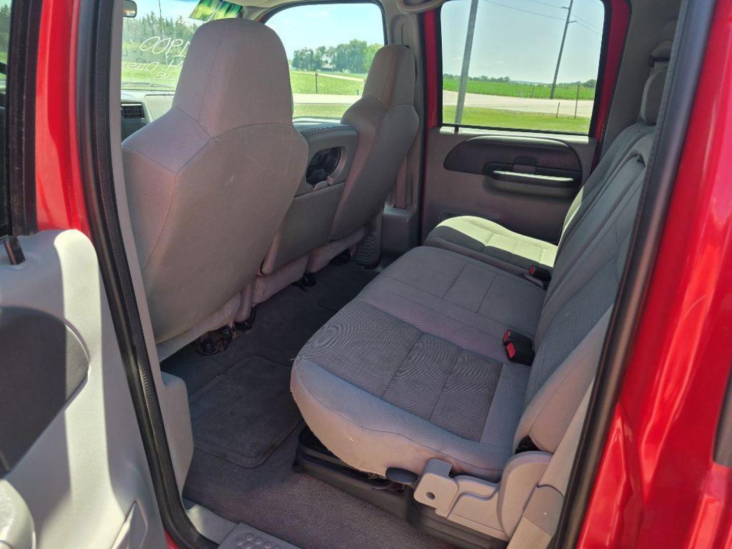 2004 RED FORD F250 SUPER DUTY (1FTNW21PX4E) with an 6.0L engine, Automatic transmission, located at 495 Old Highway 20 West, South Sioux City, NE, 68776, (402) 494-2677, 42.458408, -96.443512 - Photo#7