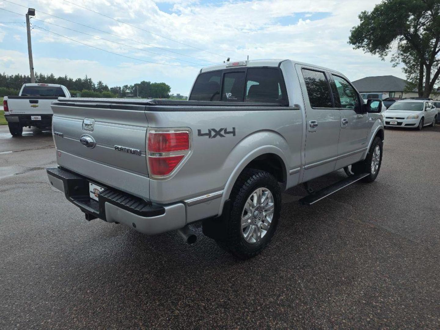 2014 SILVER FORD F150 SUPERCREW (1FTFW1ET7EF) with an 3.5L engine, Automatic transmission, located at 495 Old Highway 20 West, South Sioux City, NE, 68776, (402) 494-2677, 42.458408, -96.443512 - Photo#4