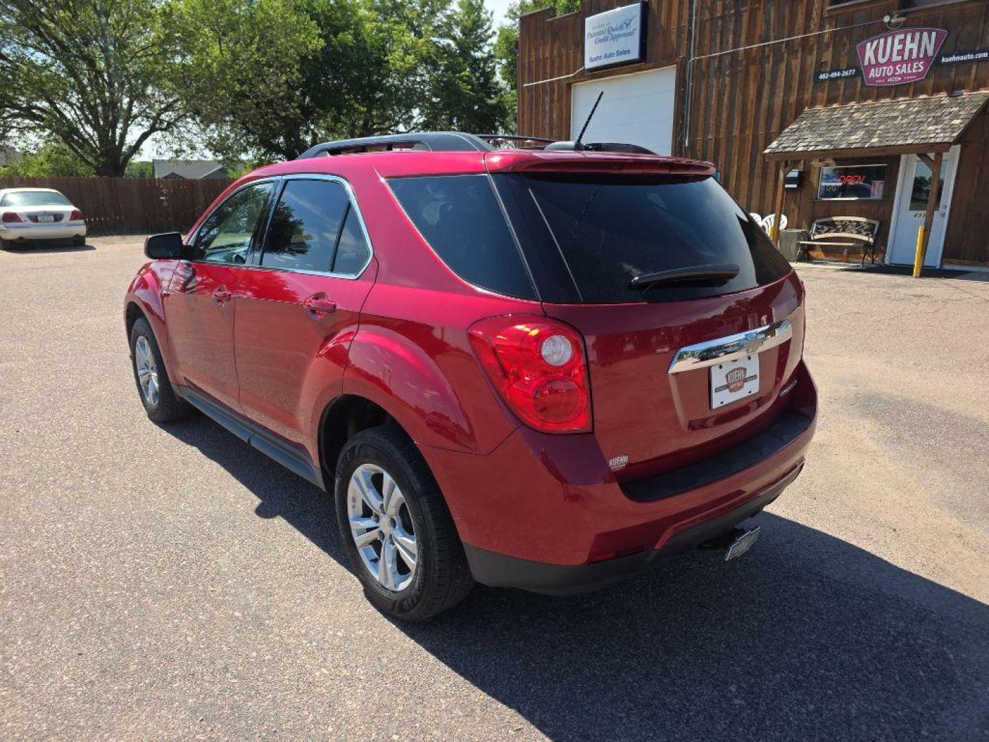 2015 MAROON CHEVROLET EQUINOX LT (2GNALBEK6F6) with an 2.4L engine, Automatic transmission, located at 495 Old Highway 20 West, South Sioux City, NE, 68776, (402) 494-2677, 42.458408, -96.443512 - Photo#2