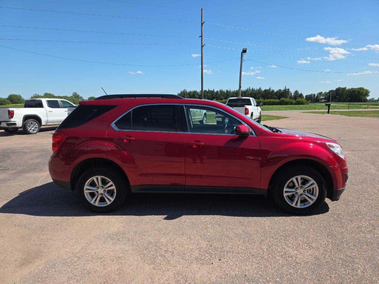 2015 MAROON CHEVROLET EQUINOX LT (2GNALBEK6F6) with an 2.4L engine, Automatic transmission, located at 495 Old Highway 20 West, South Sioux City, NE, 68776, (402) 494-2677, 42.458408, -96.443512 - Photo#4