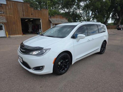 2017 CHRYSLER PACIFICA TOURING L PLUS