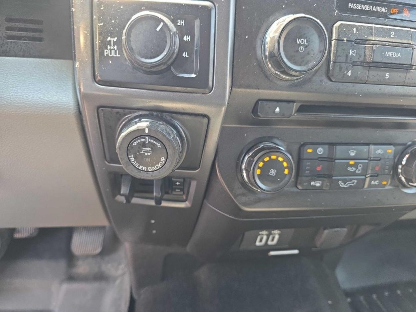 2018 WHITE FORD F150 SUPERCREW (1FTEW1EGXJK) with an 3.5L engine, Automatic transmission, located at 495 Old Highway 20 West, South Sioux City, NE, 68776, (402) 494-2677, 42.458408, -96.443512- Photo#12