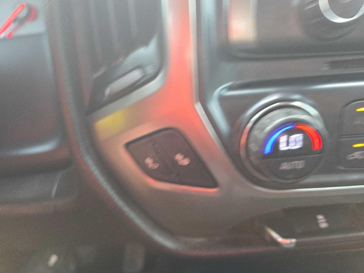 2017 BLACK CHEVROLET SILVERADO 1500 LT (1GCVKREC0HZ) with an 5.3L engine, Automatic transmission, located at 495 Old Highway 20 West, South Sioux City, NE, 68776, (402) 494-2677, 42.458408, -96.443512- Photo#10
