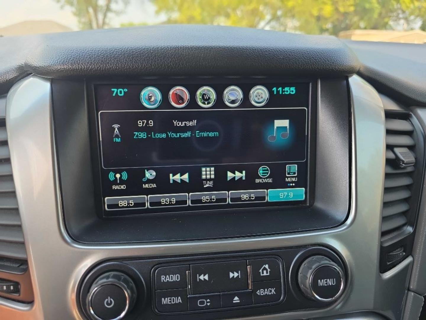 2016 MAROON CHEVROLET SUBURBAN 1500 LT (1GNSKHKC5GR) with an 5.3L engine, Automatic transmission, located at 495 Old Highway 20 West, South Sioux City, NE, 68776, (402) 494-2677, 42.458408, -96.443512- Photo#14