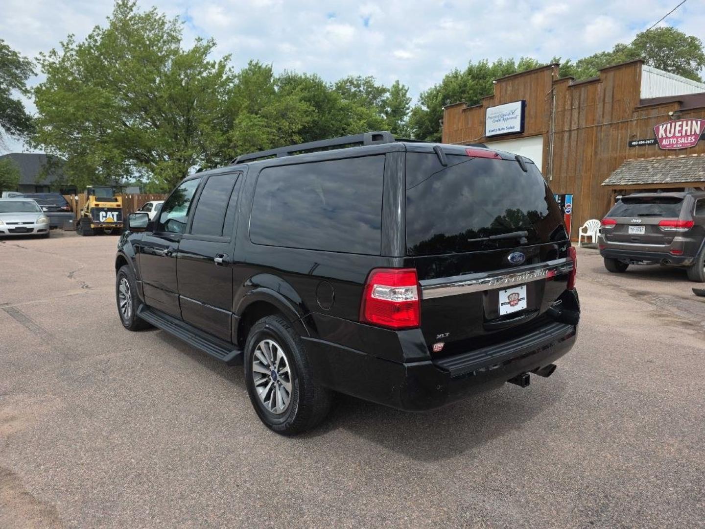 2016 BLACK FORD EXPEDITION EL XLT (1FMJK1JT6GE) with an 3.5L engine, Automatic transmission, located at 495 Old Highway 20 West, South Sioux City, NE, 68776, (402) 494-2677, 42.458408, -96.443512- Photo#2