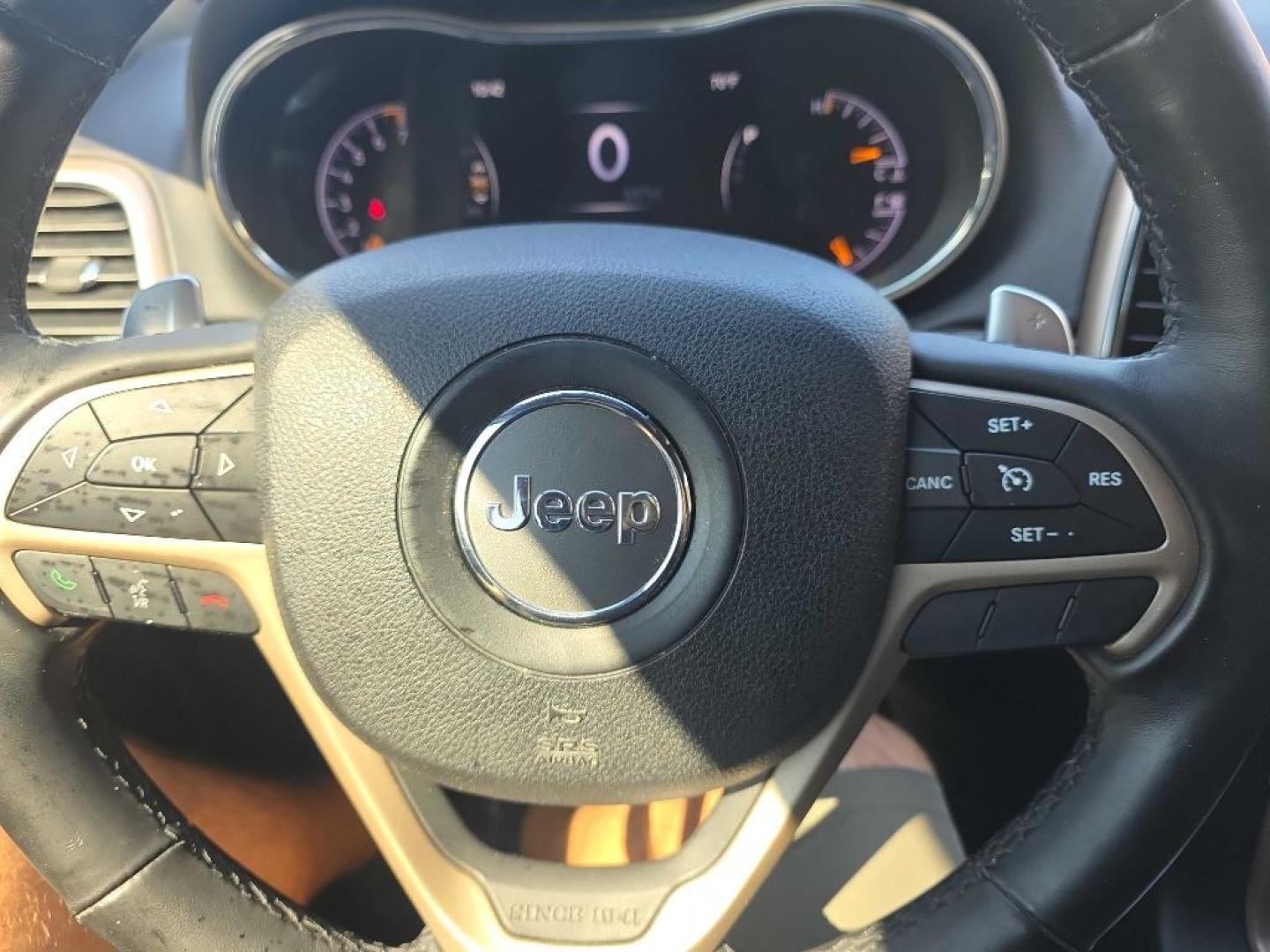 2017 WHITE JEEP GRAND CHEROKEE LAREDO (1C4RJFAG0HC) with an 3.6L engine, Automatic transmission, located at 495 Old Highway 20 West, South Sioux City, NE, 68776, (402) 494-2677, 42.458408, -96.443512- Photo#10