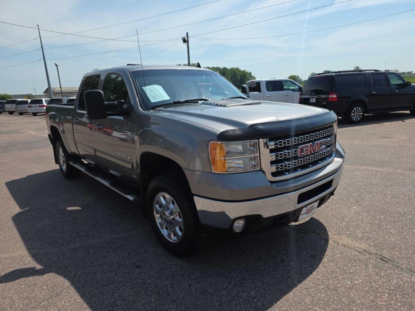 2013 GREY GMC SIERRA 2500 SLT (1GT121EG3DF) with an 6.0L engine, Automatic transmission, located at 495 Old Highway 20 West, South Sioux City, NE, 68776, (402) 494-2677, 42.458408, -96.443512- Photo#5