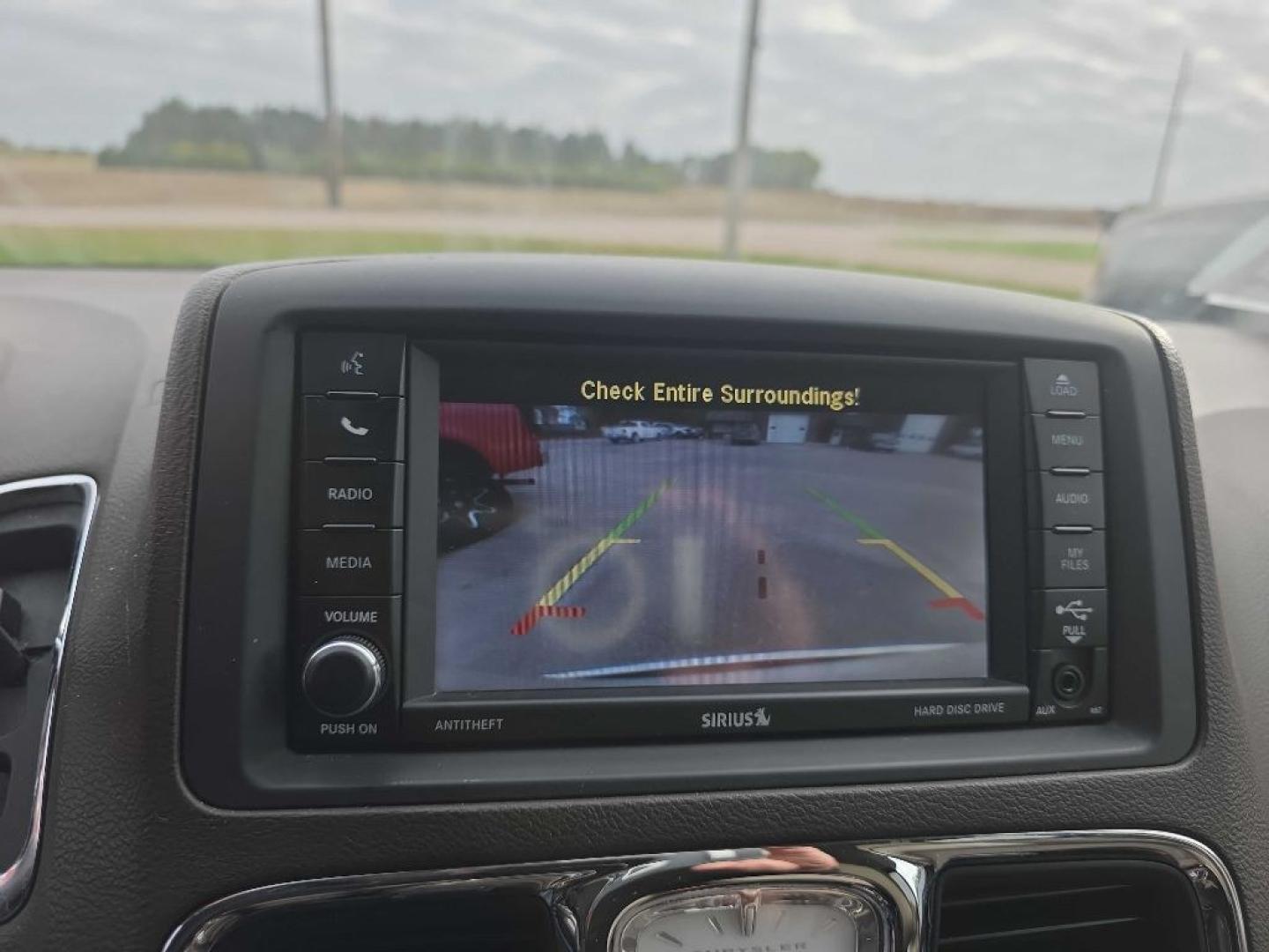 2015 TAN CHRYSLER TOWN and COUNTRY TOURING (2C4RC1BG8FR) with an 3.6L engine, Automatic transmission, located at 495 Old Highway 20 West, South Sioux City, NE, 68776, (402) 494-2677, 42.458408, -96.443512- Photo#12