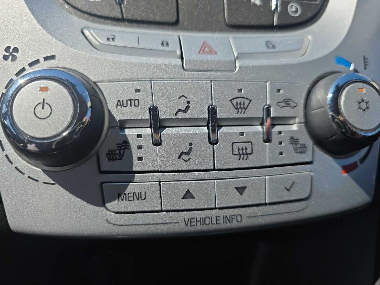 2010 WHITE GMC TERRAIN SLE (2CTALDEW3A6) with an 2.4L engine, Automatic transmission, located at 495 Old Highway 20 West, South Sioux City, NE, 68776, (402) 494-2677, 42.458408, -96.443512- Photo#7