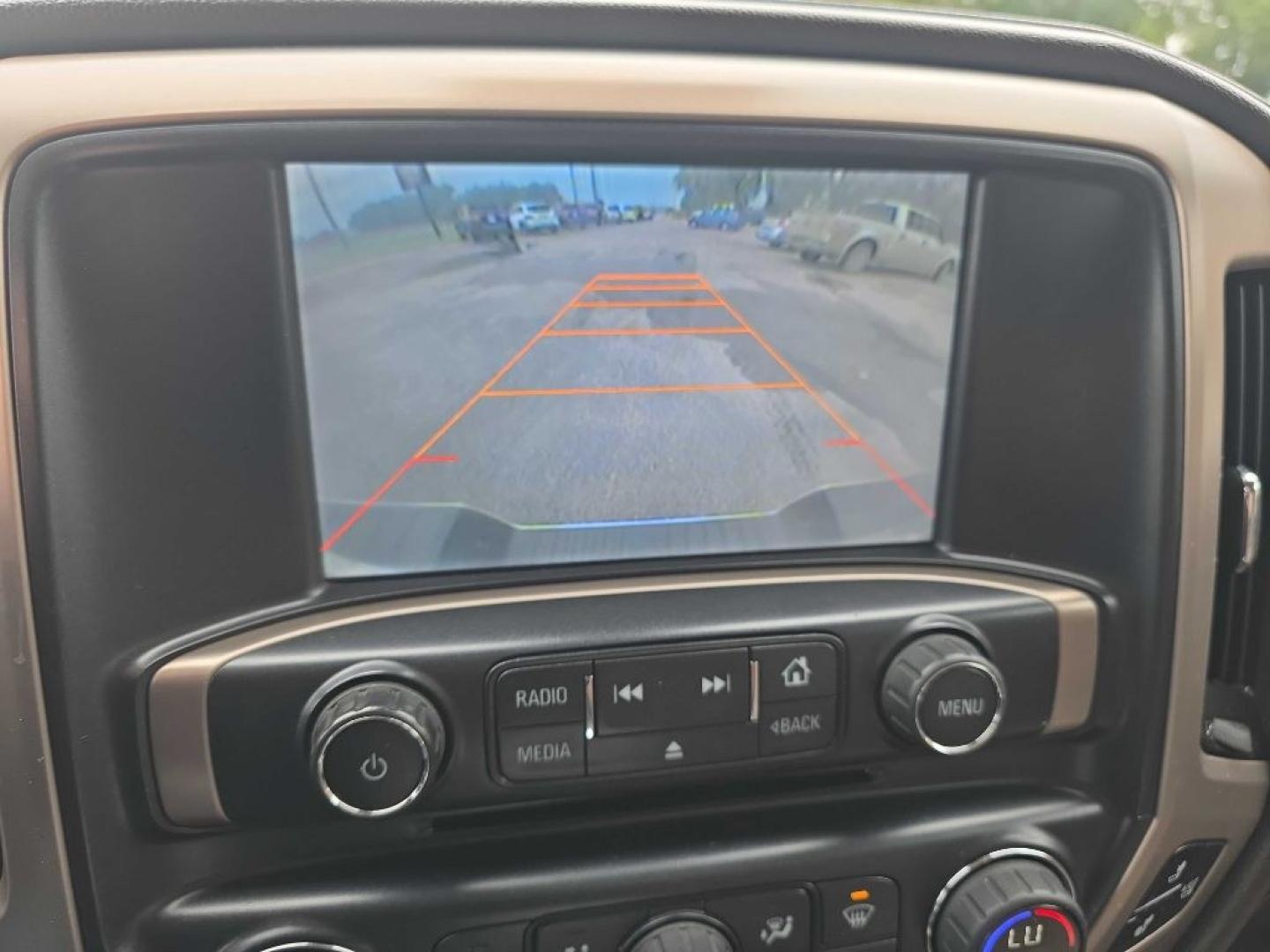 2014 WHITE GMC SIERRA 1500 DENALI (3GTU2WEJ5EG) with an 6.2L engine, Automatic transmission, located at 495 Old Highway 20 West, South Sioux City, NE, 68776, (402) 494-2677, 42.458408, -96.443512- Photo#14