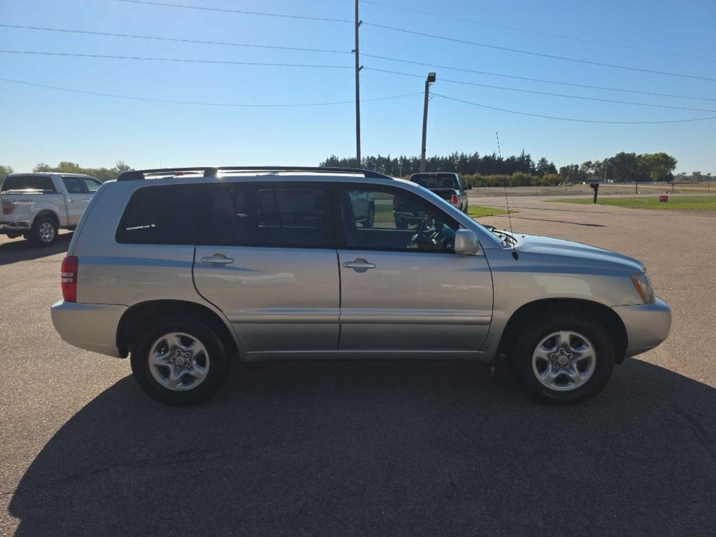 2003 TAN TOYOTA HIGHLANDER (JTEGD21A930) with an 2.4L engine, Automatic transmission, located at 495 Old Highway 20 West, South Sioux City, NE, 68776, (402) 494-2677, 42.458408, -96.443512- Photo#4