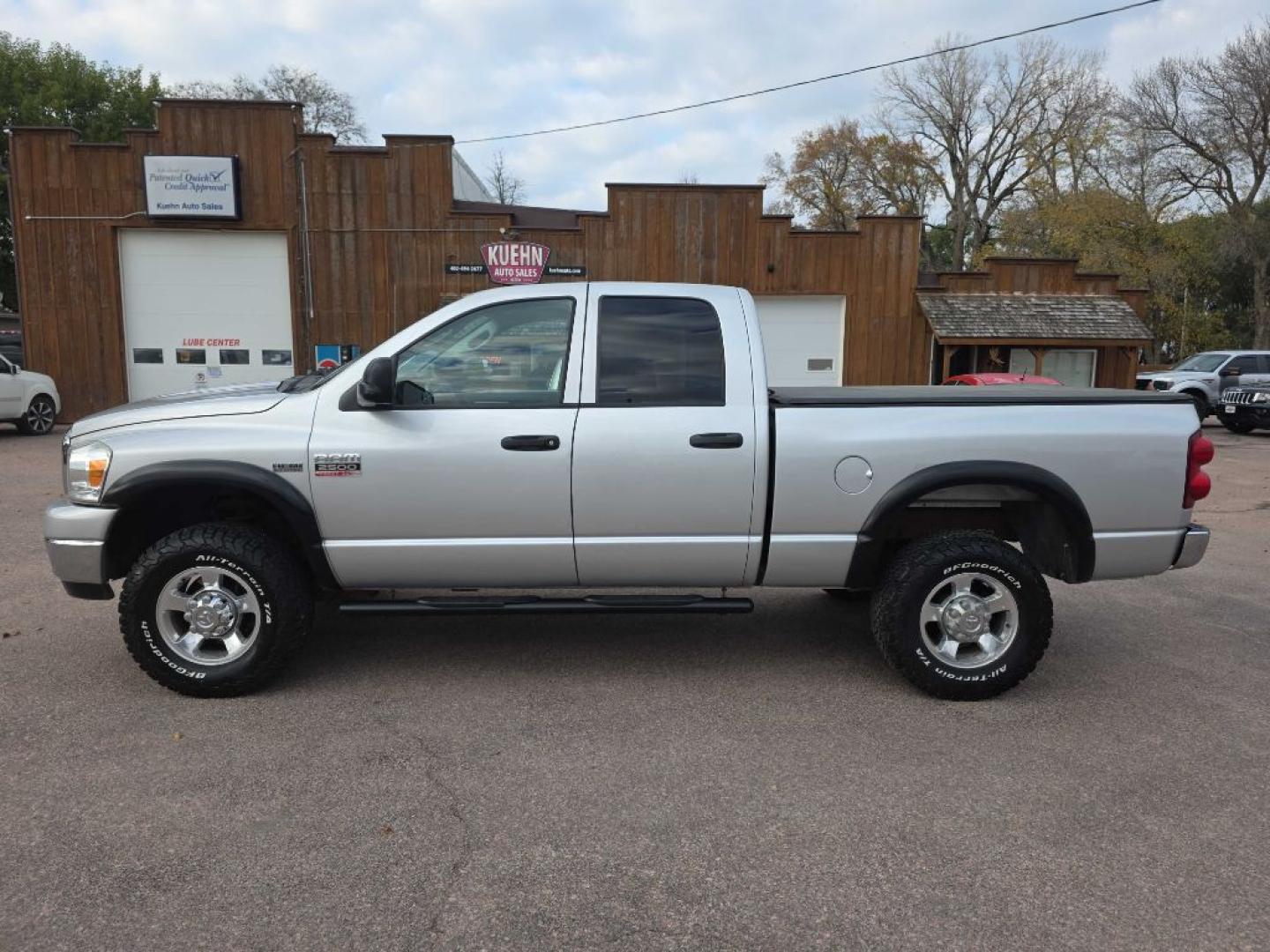 2009 SILVER DODGE RAM 2500 (3D7KS28T89G) with an 5.7L engine, Automatic transmission, located at 495 Old Highway 20 West, South Sioux City, NE, 68776, (402) 494-2677, 42.458408, -96.443512- Photo#1